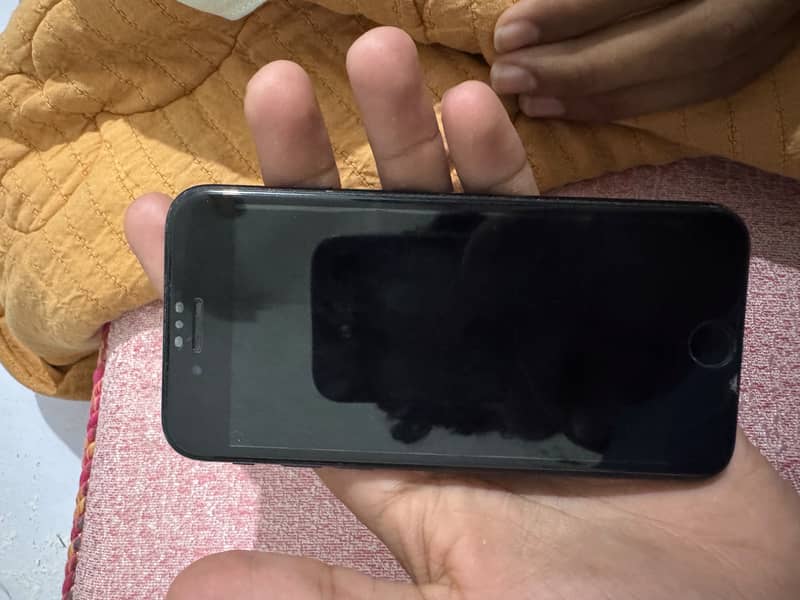 Apple iPhone SE 3