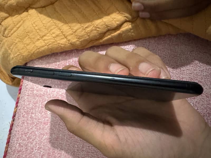 Apple iPhone SE 4