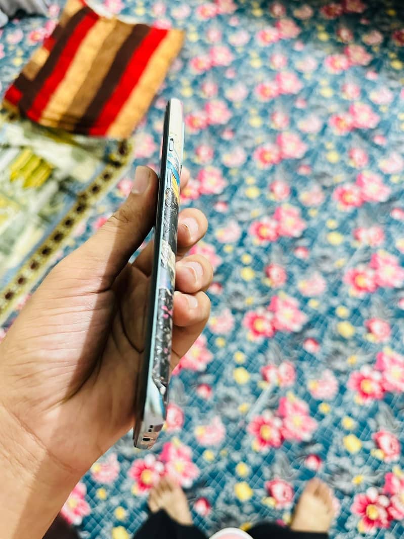 one plus 8t 2