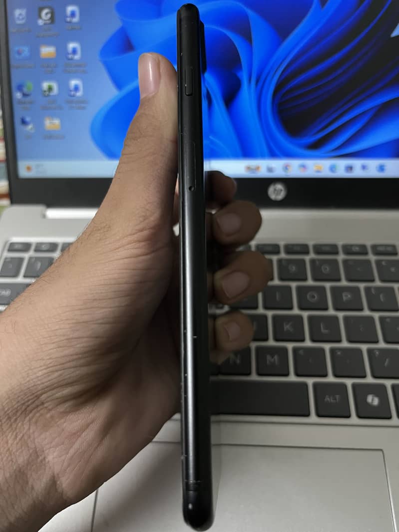 Apple iPhone 7 Plus 1
