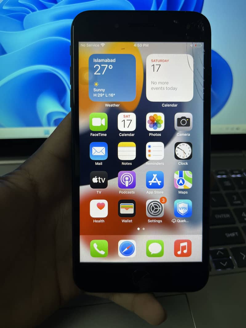 Apple iPhone 7 Plus 3