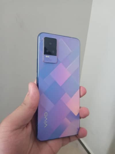 Vivo V21e for sale in good condition