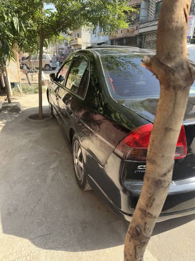 Honda Civic Oriel 2003