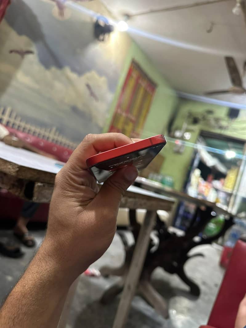Apple iPhone 12 3