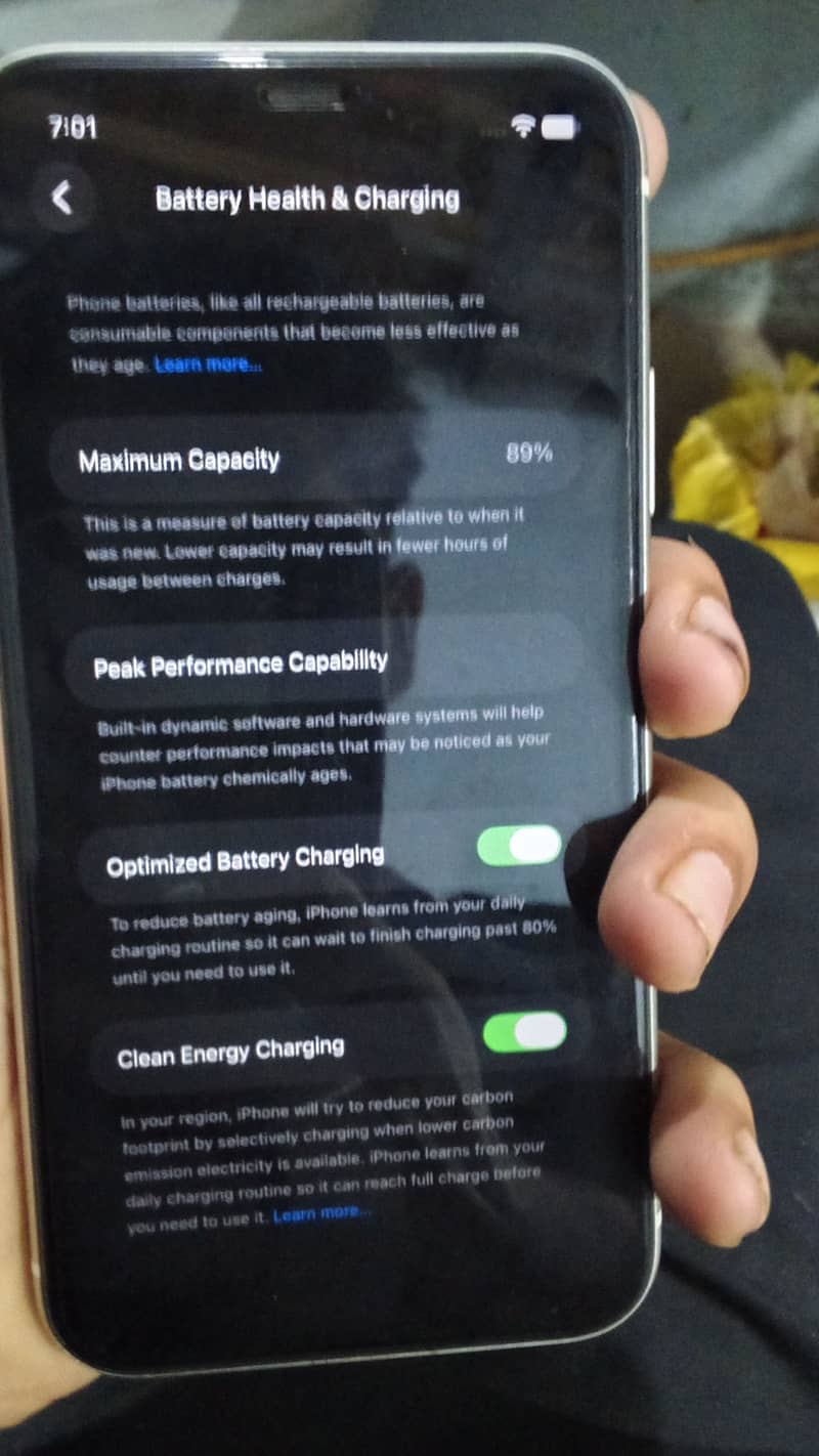 Apple iPhone 11 3