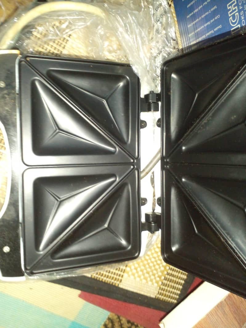 sandwich maker 1