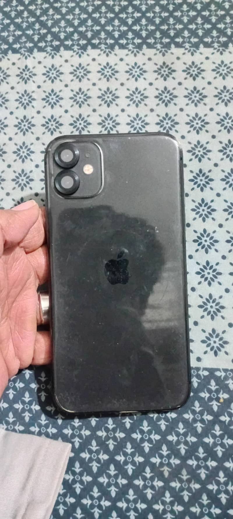 Apple iPhone 11 3