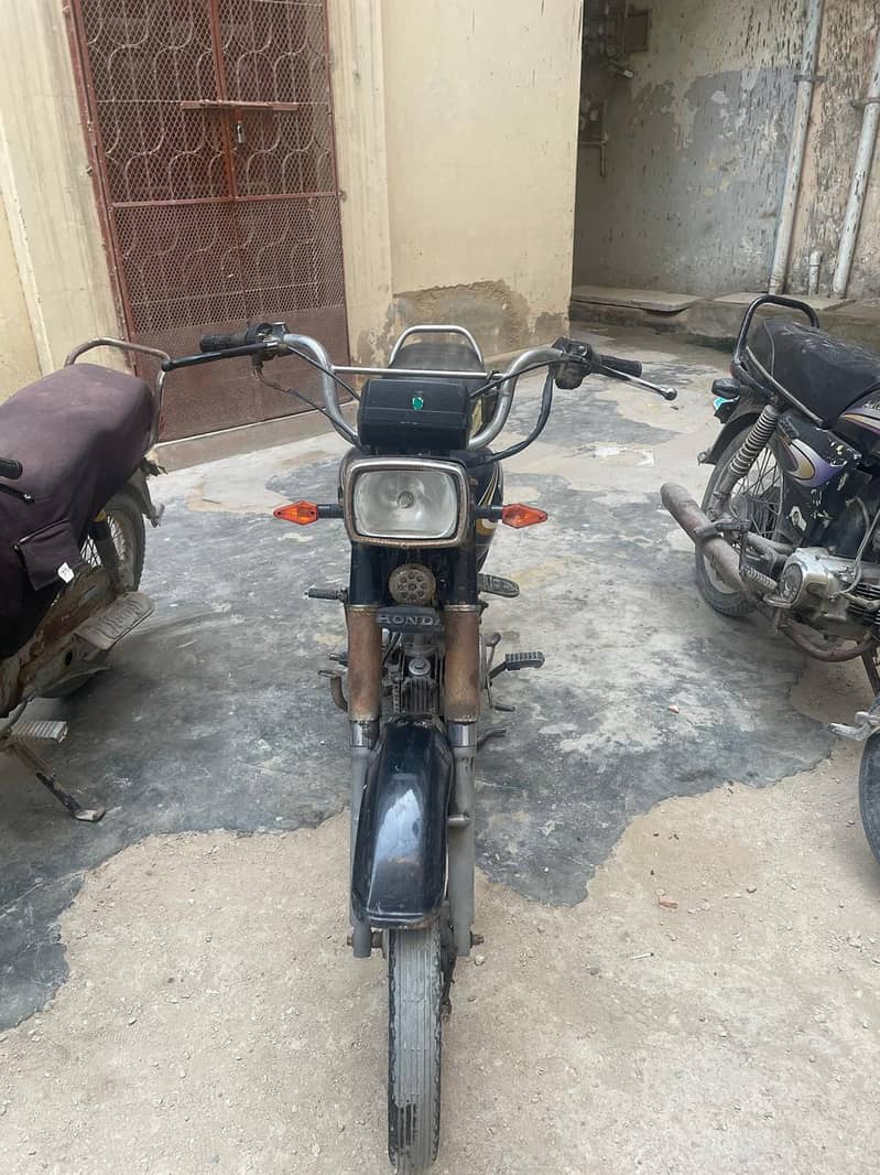 Honda 70 2014 3