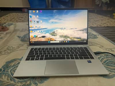 HP EliteBook x360 1040 G8 – 11th Gen i7 | 32GB RAM | 1TB SSD