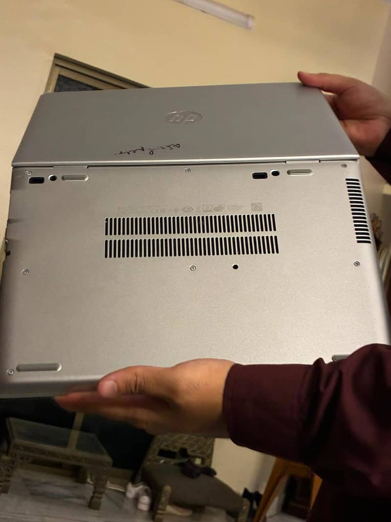 HP PRO BOOK 1