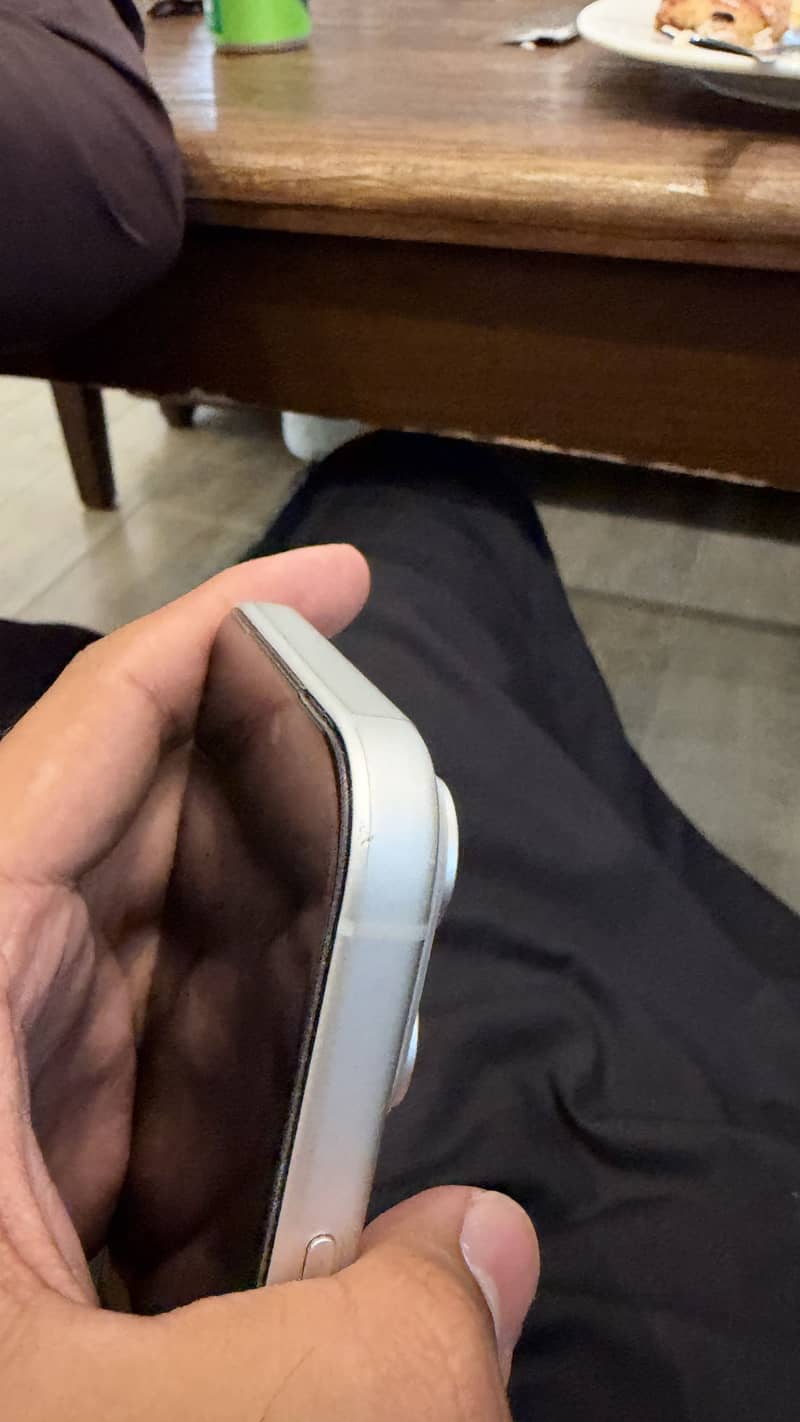 Apple iPhone 17 Pro Max 1