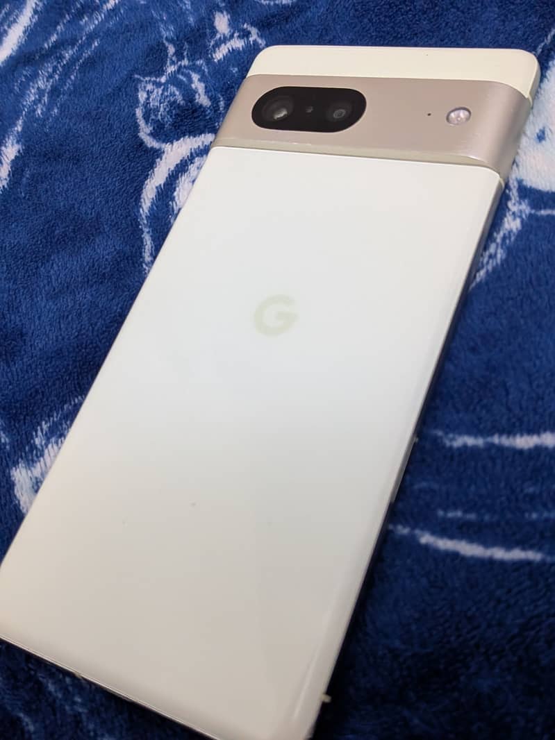 Google Pixel 7 3