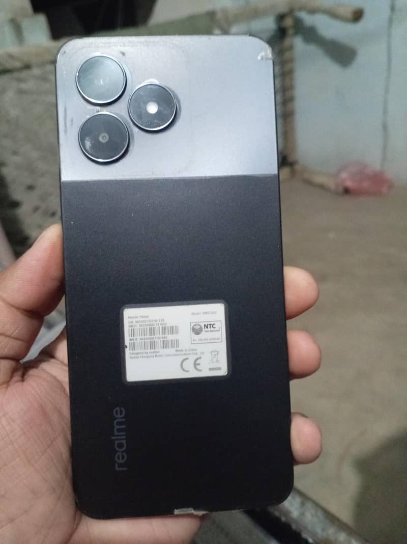 Realme C51 0