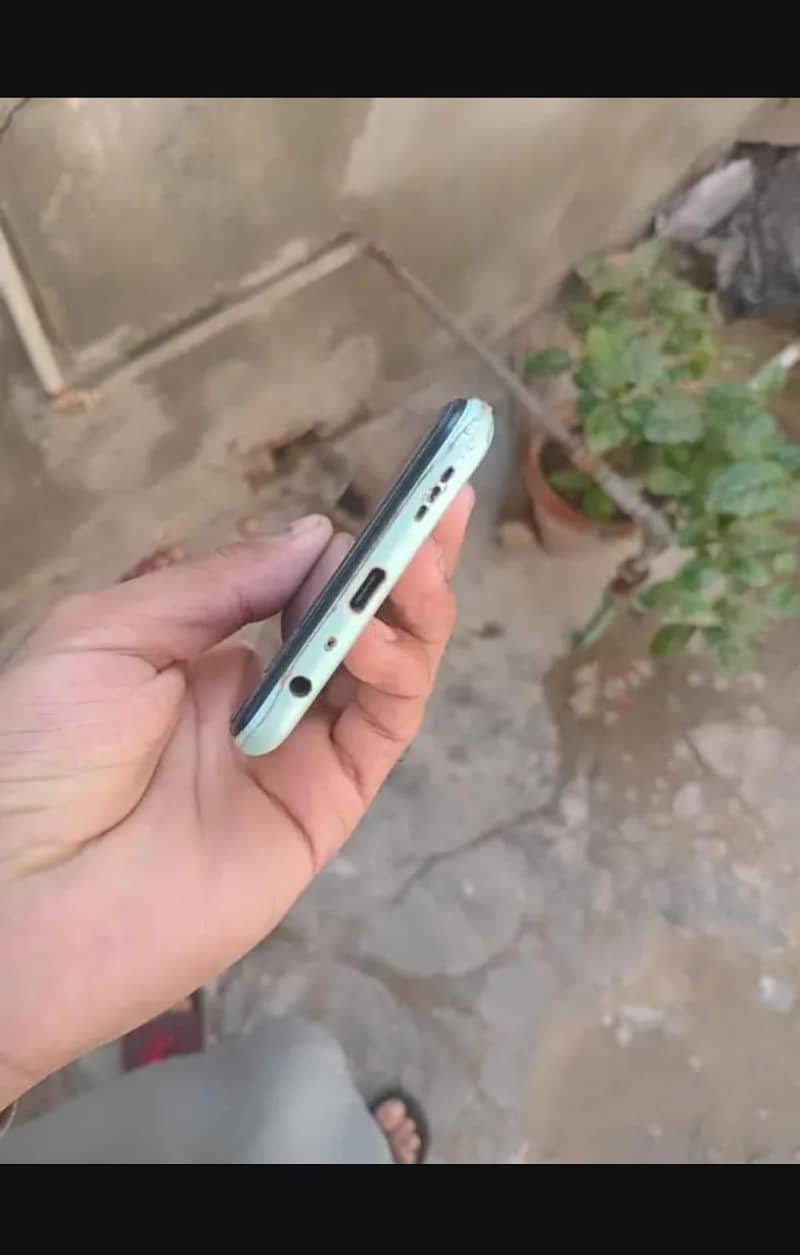 OPPO A52 3
