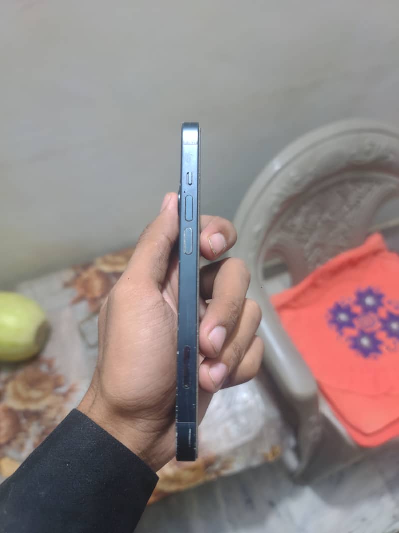 Apple iPhone 14 6