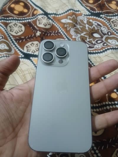 Apple iPhone 15 Pro FU 100 BH 33 Cycle