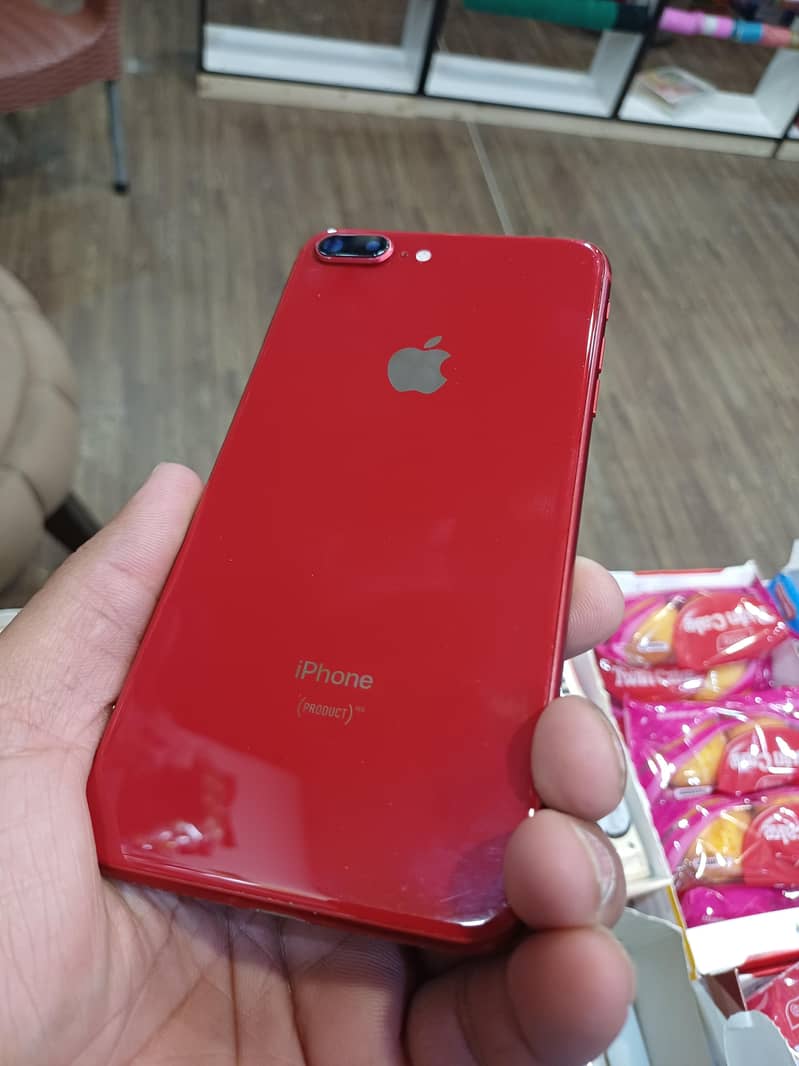 Apple iPhone 8 Plus 1