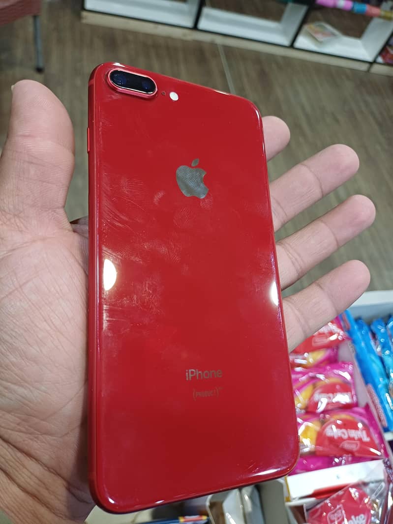 Apple iPhone 8 Plus 4