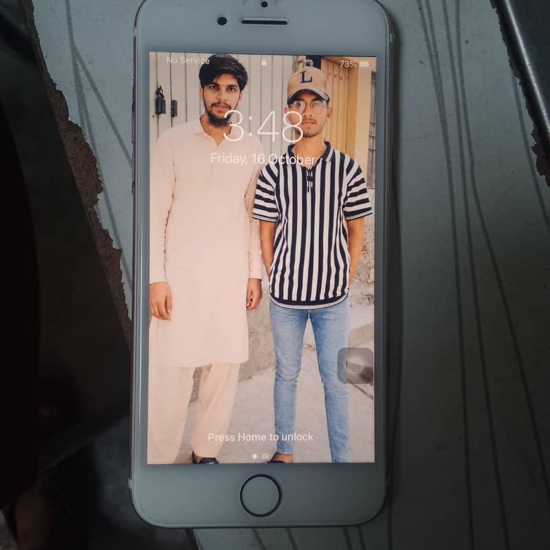 Apple iPhone 7 2