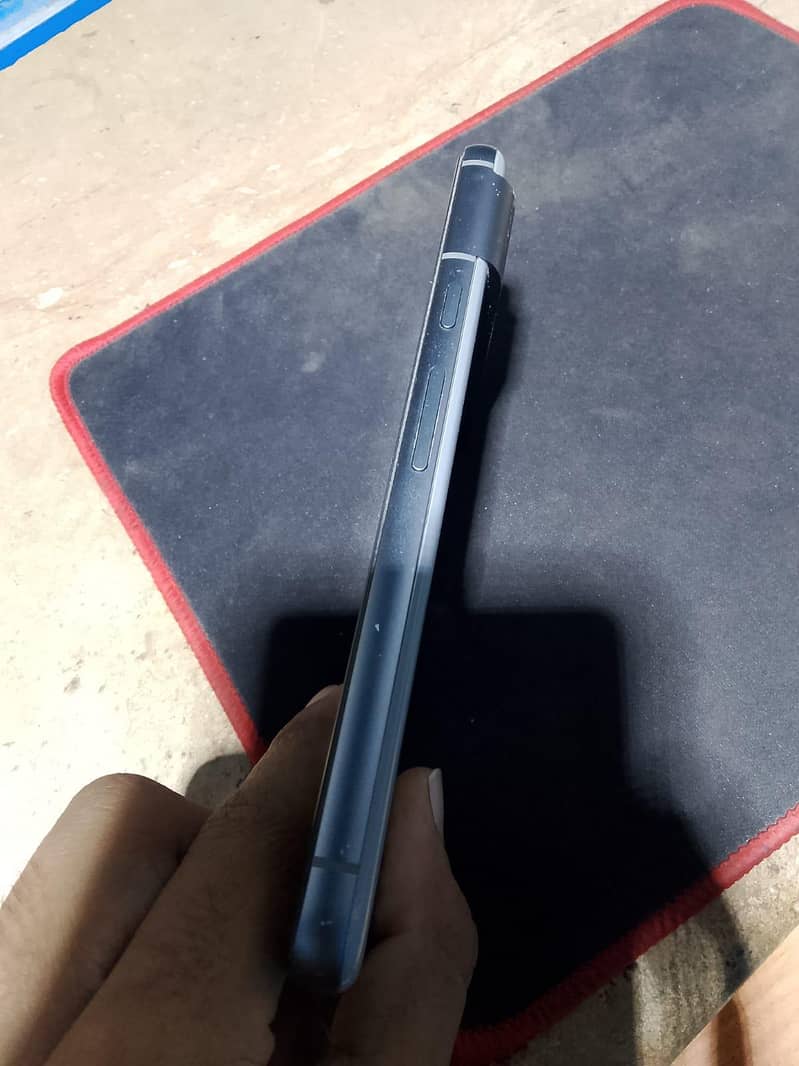 Google Pixel 8 3