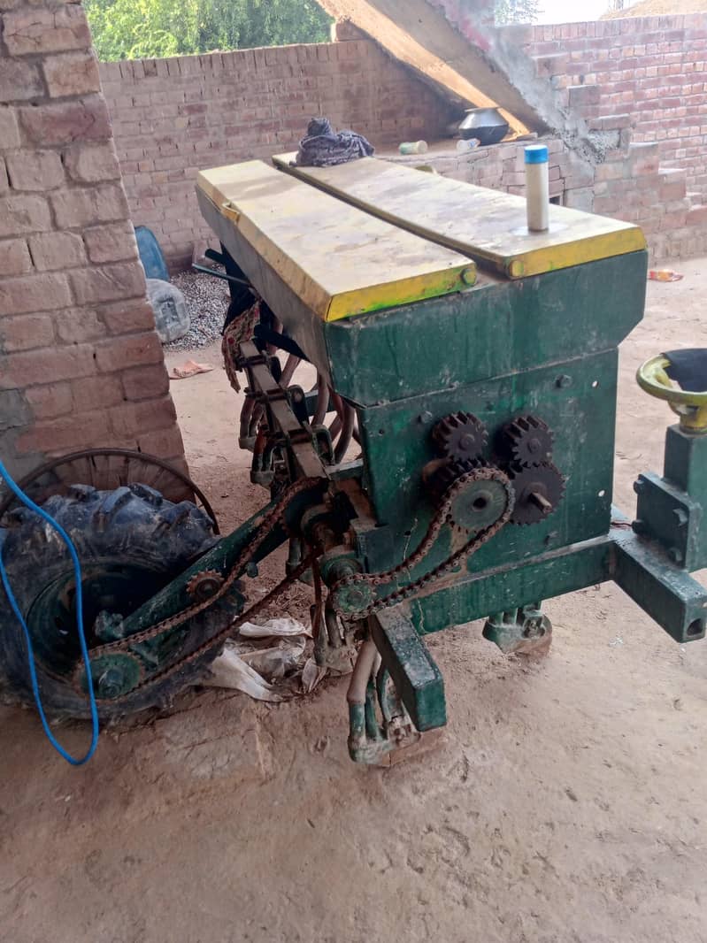 Drill.    wheat drilling machine 3