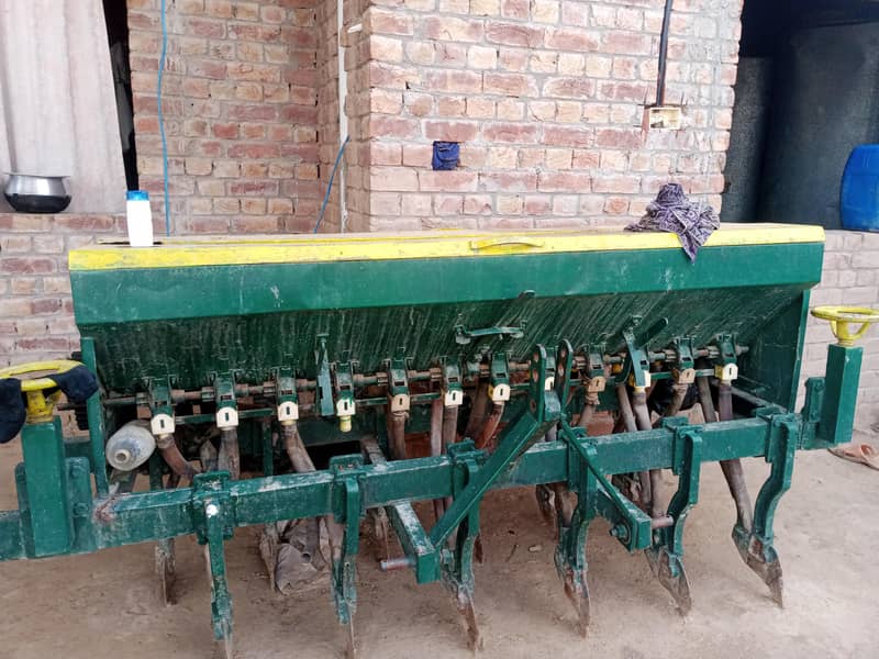 Drill.    wheat drilling machine 5