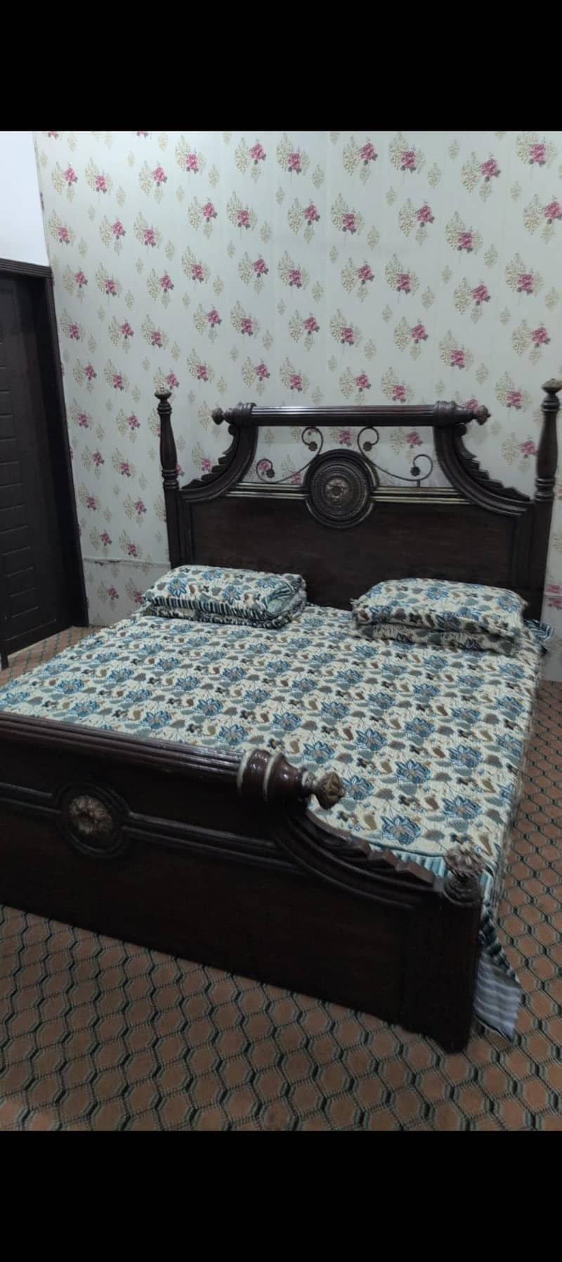 bed set chinioti wood 0