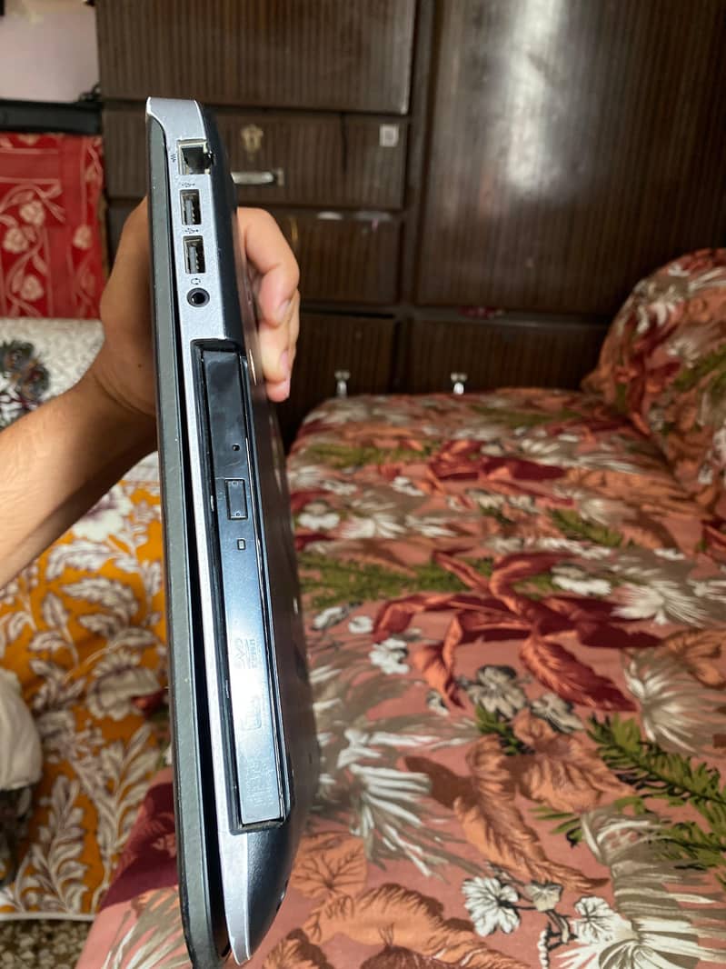 hp laptop 4