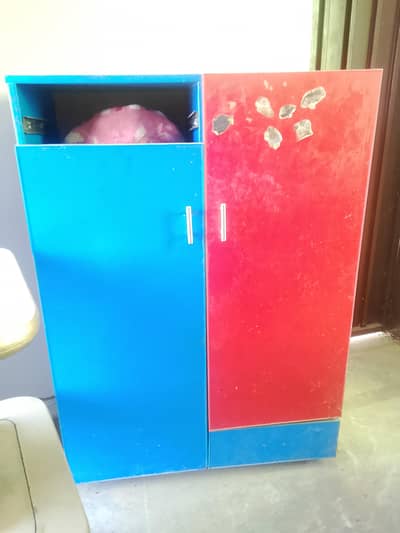 red and blue kids wardrobe