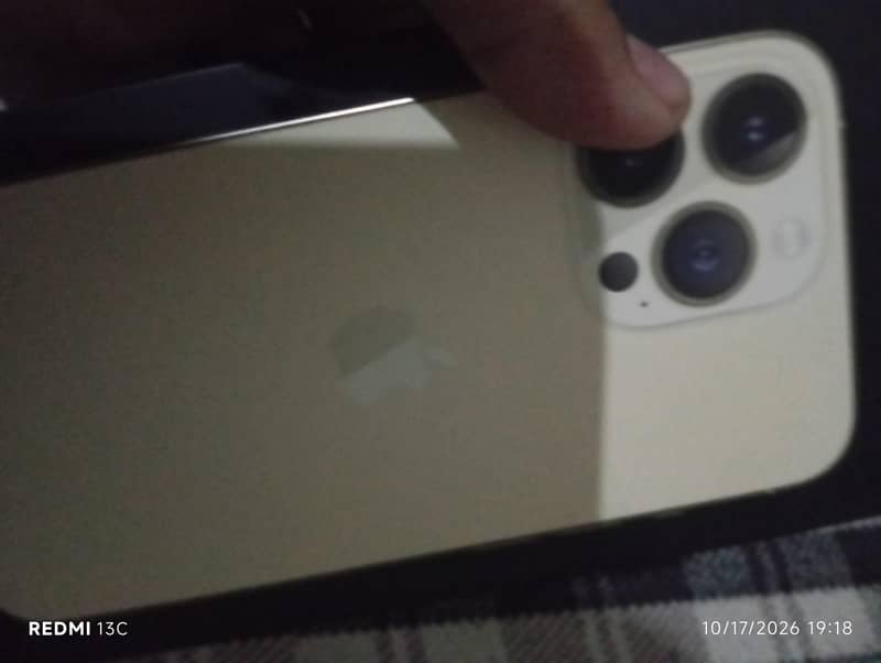 Apple iPhone 13 Pro 3