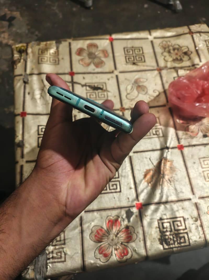 One Plus 8T 1