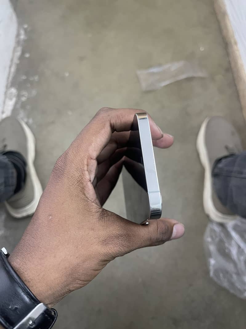 Apple iPhone 12 Pro 5
