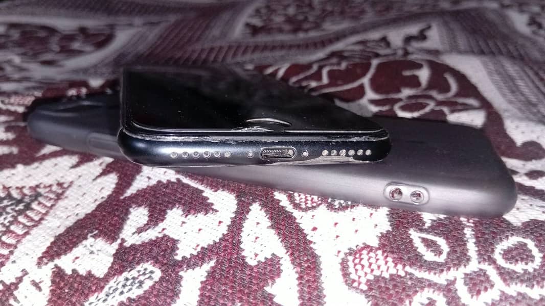 Apple iPhone SE 3