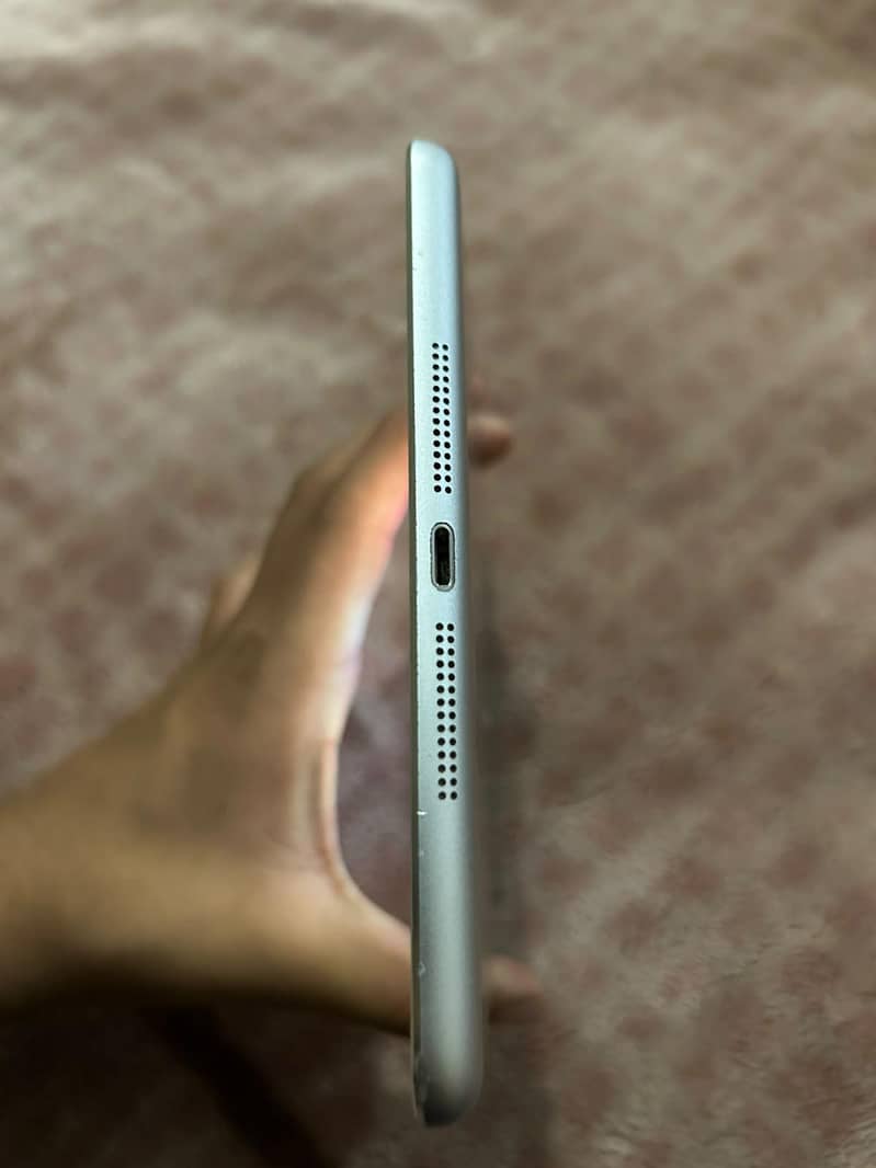 ipad mini 2 4