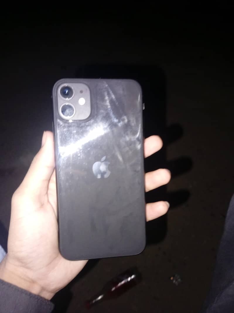 Apple iPhone 11 0