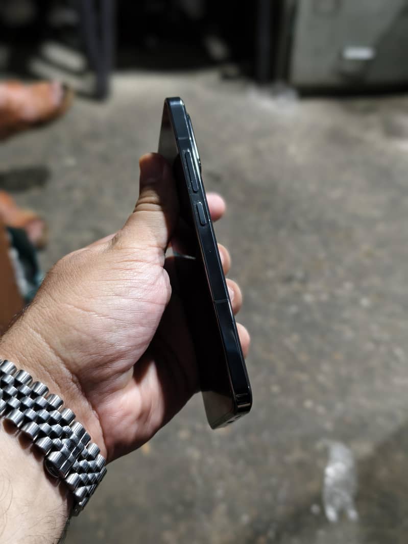 Xiaomi 13 2