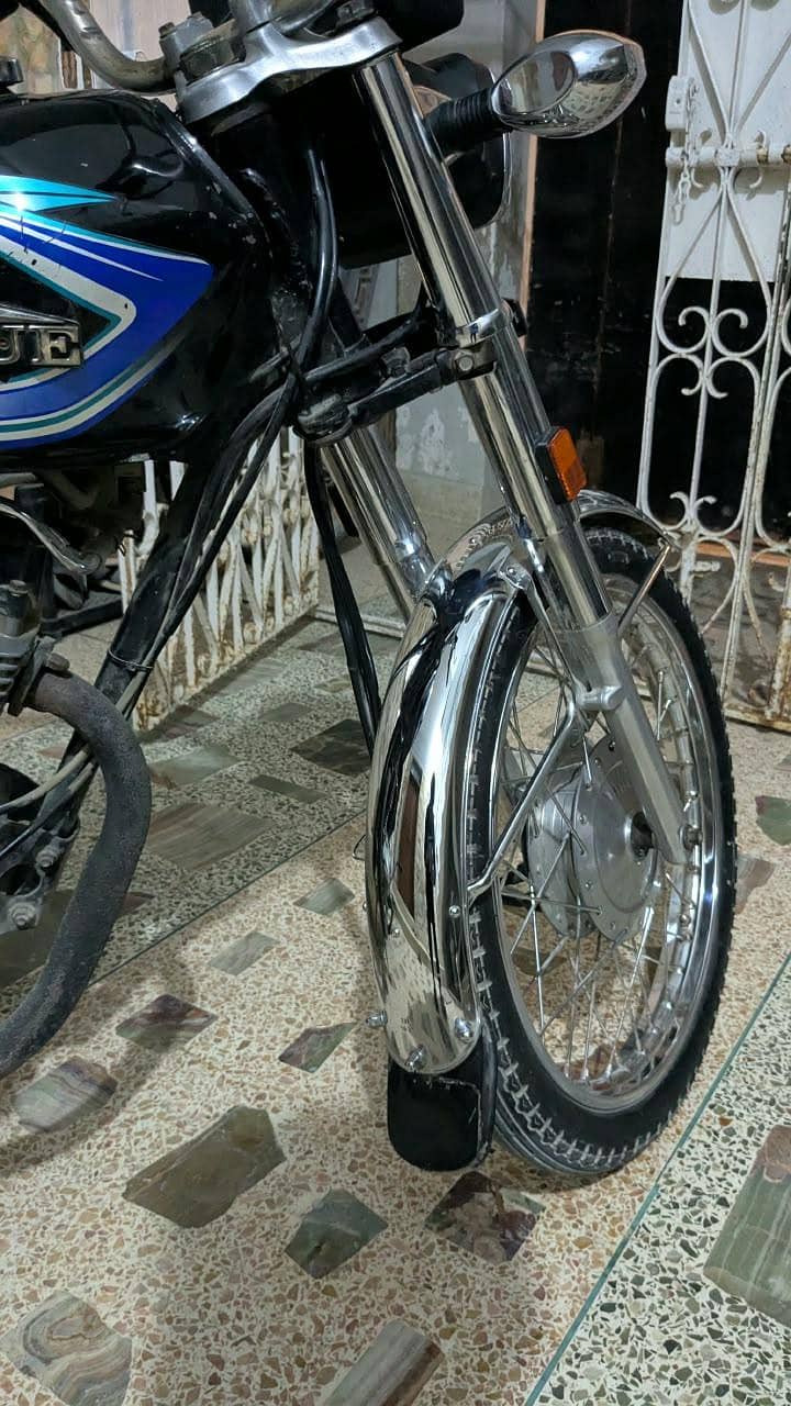 Unique 125 3
