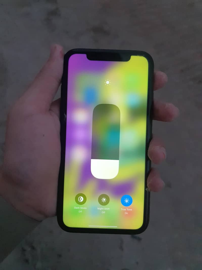 Apple iPhone XR 1