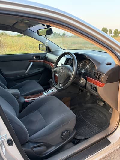 Toyota Premio 2006