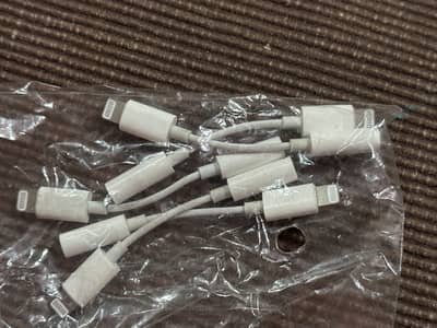 Original Lightning to 3.5mm Adapter Handfree Converter