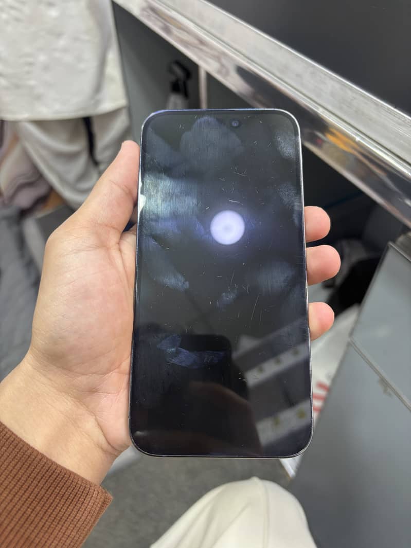 Apple iPhone 14 Pro Max 1