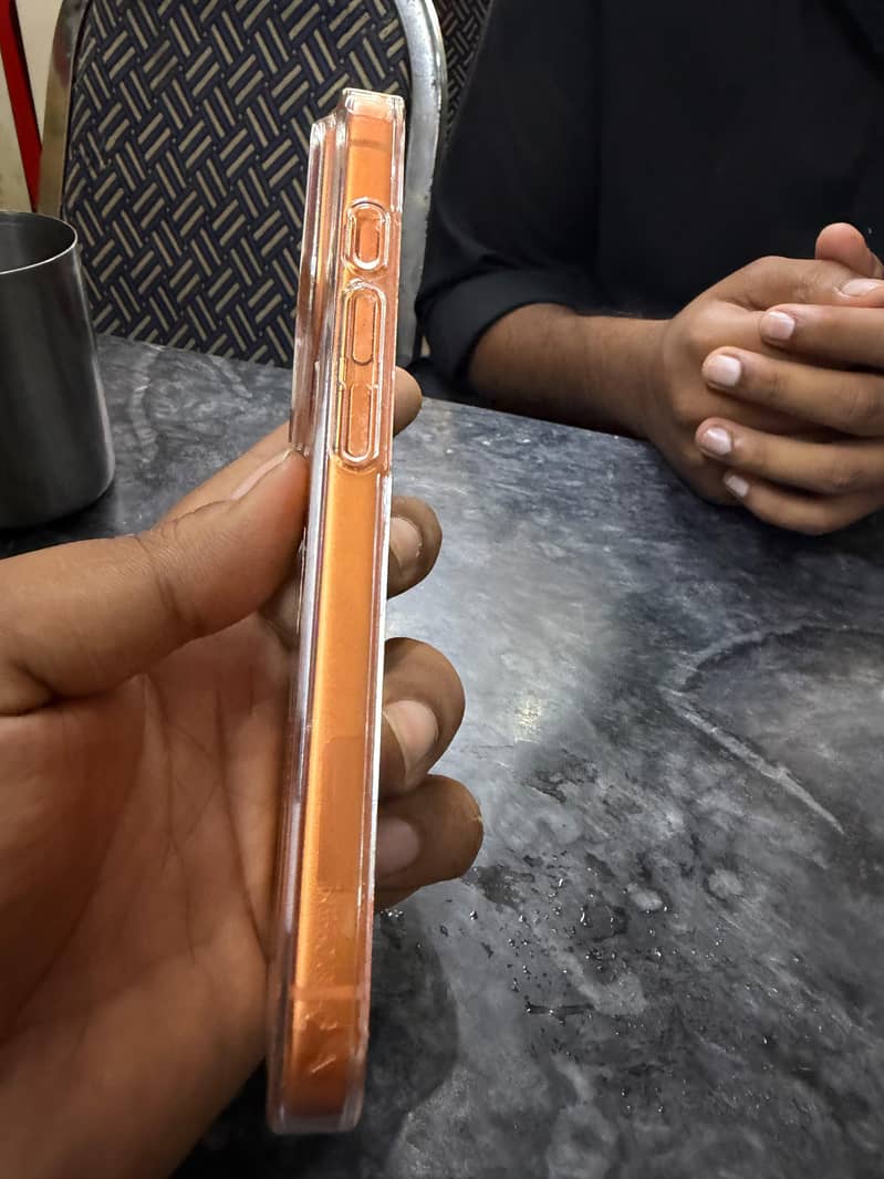 Apple iPhone 17 Pro jv 2