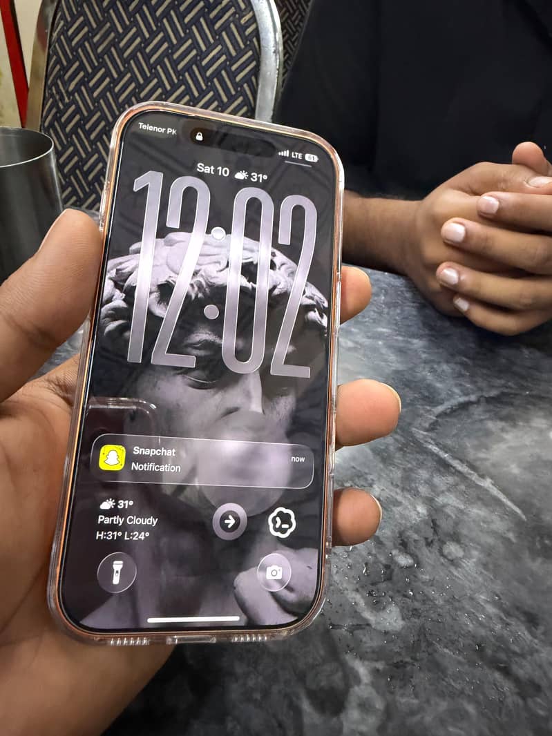 Apple iPhone 17 Pro jv 4