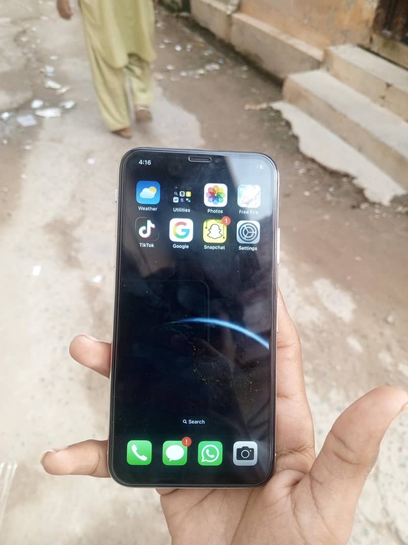 Apple iPhone X 1
