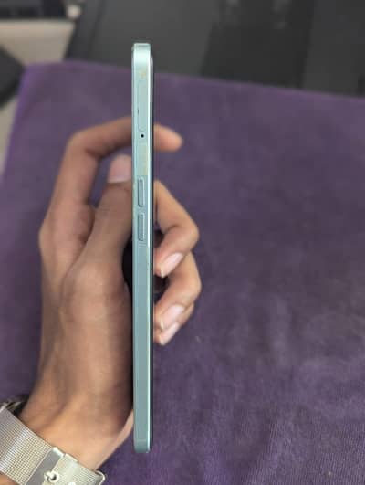 OPPO F21 Pro