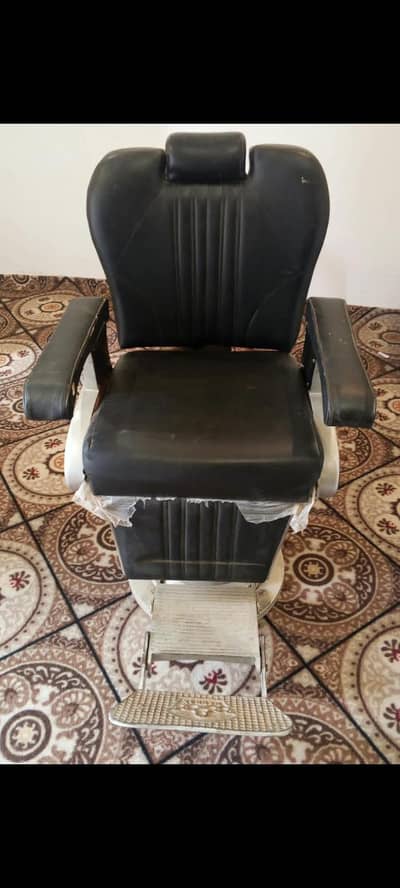 Salon Beauty Parlour Chair For Sale