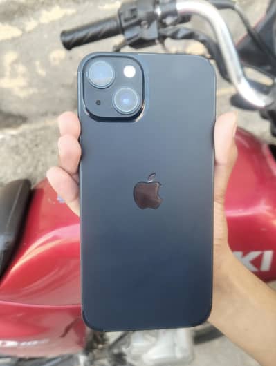 Apple iPhone 13