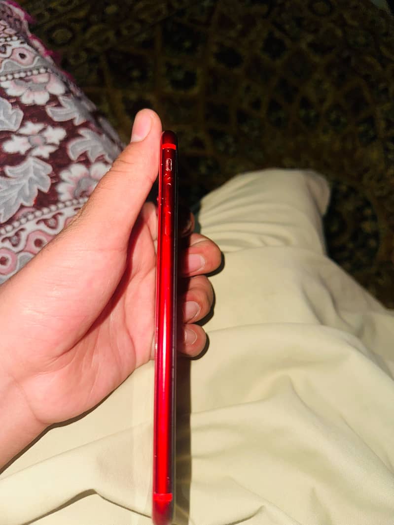 Apple iPhone 8 Plus 1