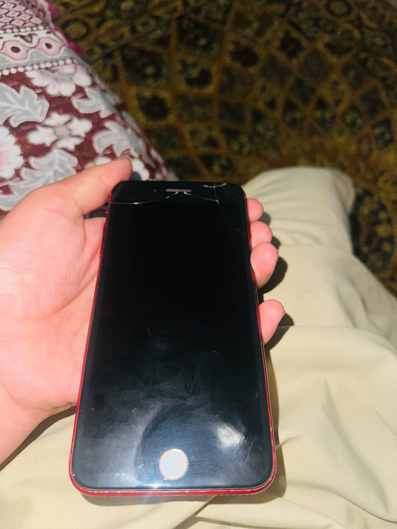 Apple iPhone 8 Plus 3
