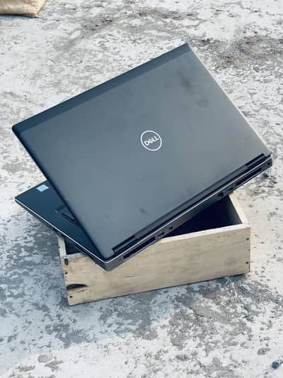 Dell precision 7730 i5 8660H processor workstation Gaming 17 inch lap